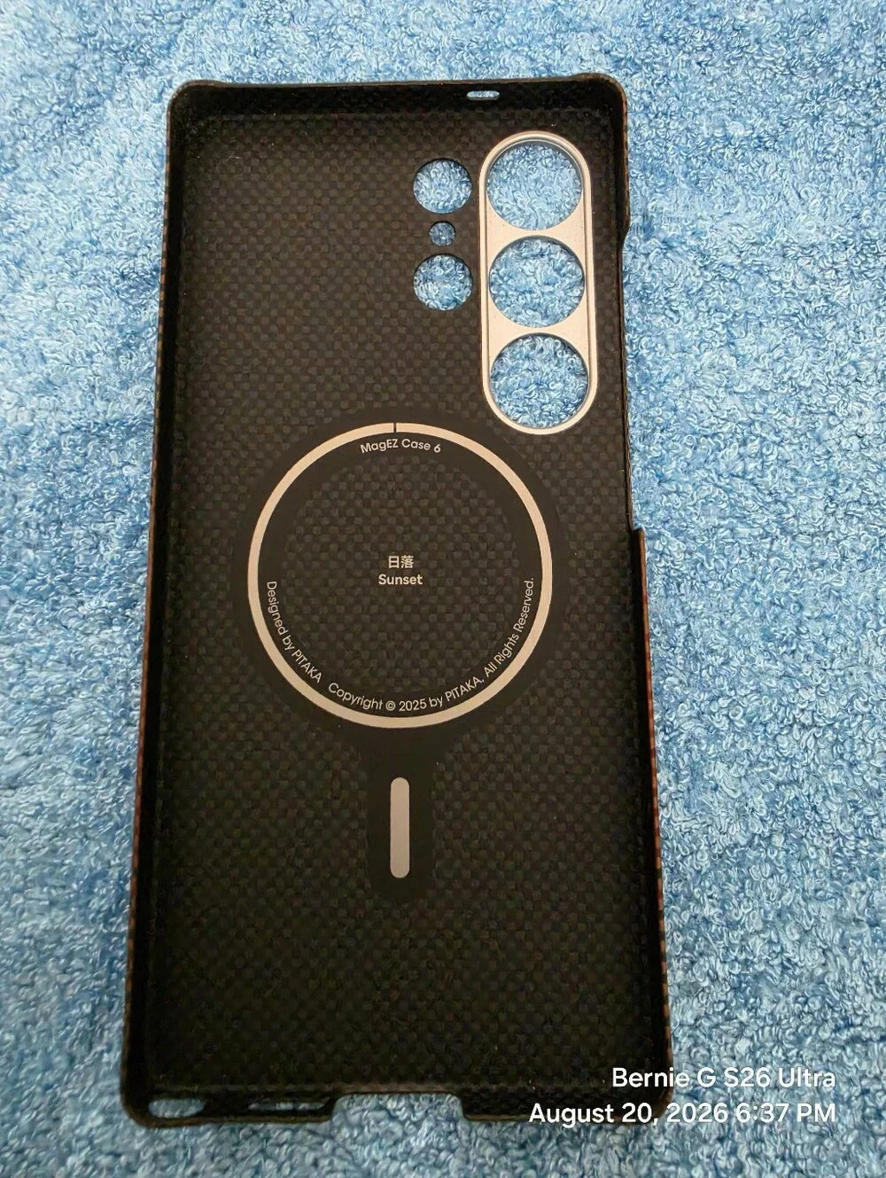 Taka Black & Blue Carbon Fiber-Pattern Samsung S25 Ultra Case